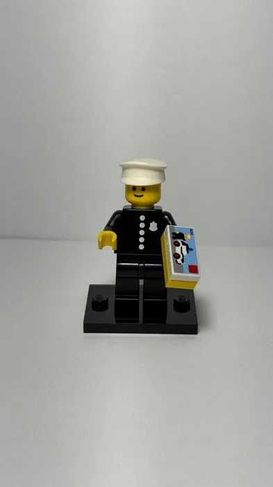 Lego 71021 seria 18 Klasyczny policjant(col329) col18-8