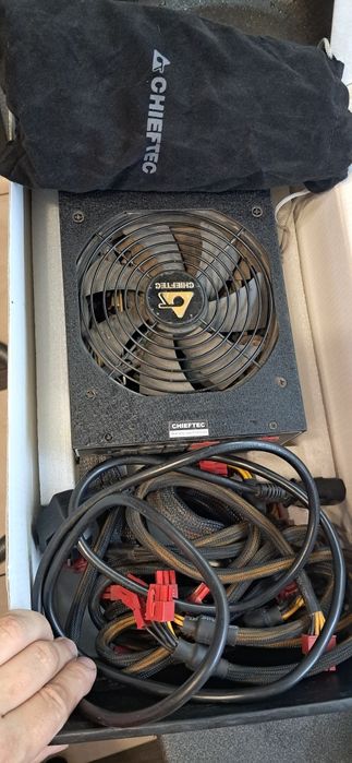 Блок питания Chieftec Navitas 1250W GPM-1250C