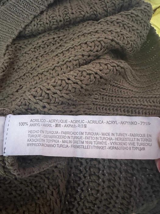 Sweter ZARA zielony – rozmiar M, lekko błyszczący