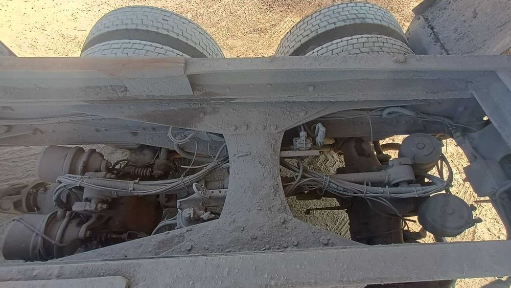 Самоскид MAN 35.364 з місцем за кабіною під грейфер кран маніпулятор