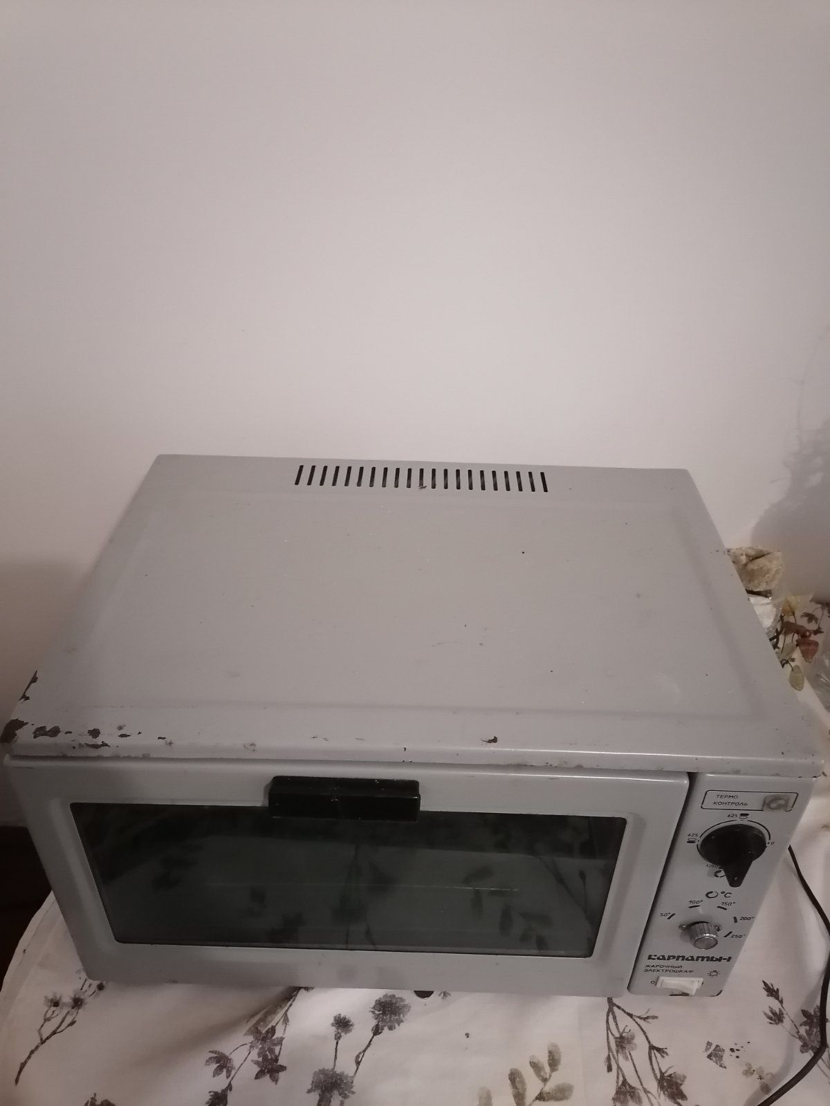 Продам духову піч"Карпати"
