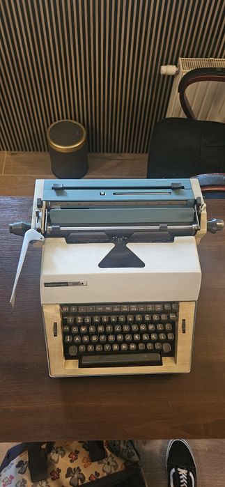 Maszyna do pisania Robotron 20, retro