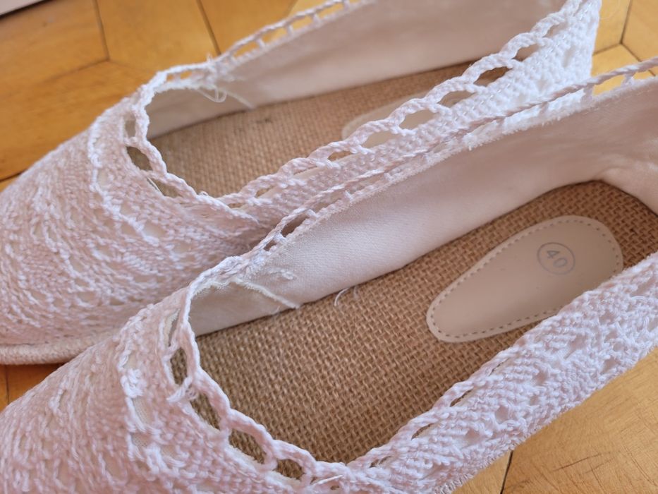 Białe espadryle 40