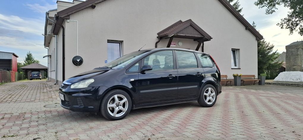 Ładnym Ford C-MAX,  przegląd na rok ,stan bdb.