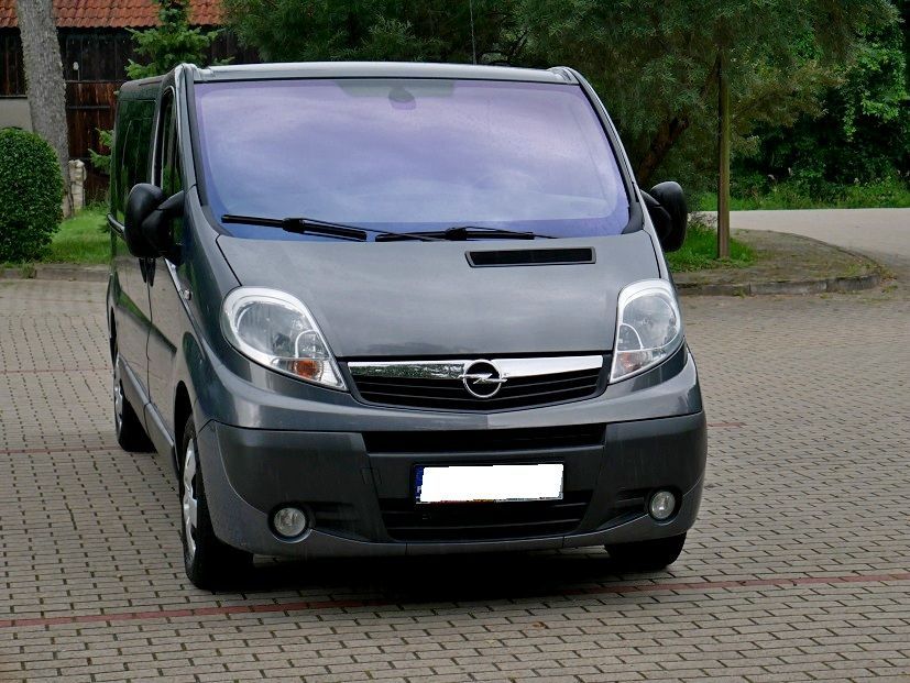 Opel Vivaro 2.0 CDTi 9 Osób DŁUGI LONG L2 lift Zarejestrowany klima gwarancja