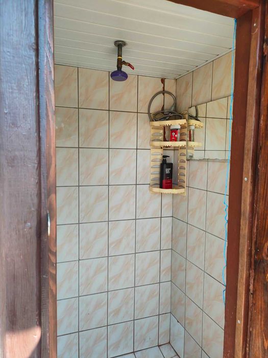 Гарний дачний будинок. Мачухи.