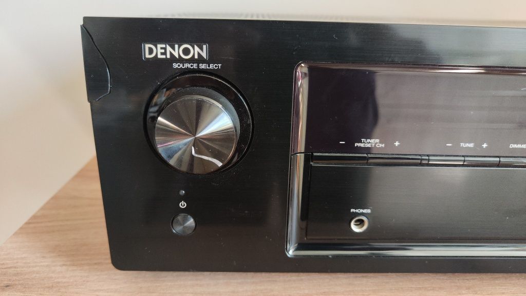 Amplituner Denon AVR-X520bt