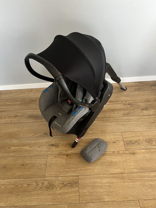 Ultra Lekki fotelik Aviomaut Pixel grey z bazą ISOFIX