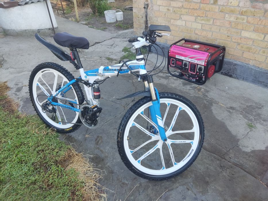 Спортивний велосипед