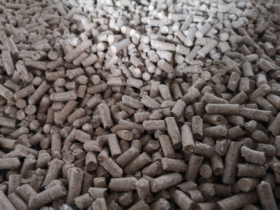 Pellet  8mm  popiół 0,9% kaloria 18,5 gJ