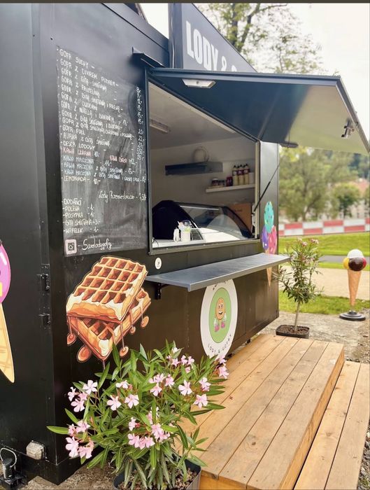 Sprzedam foodtrucka przyczepa gotowy biznes lody gofry