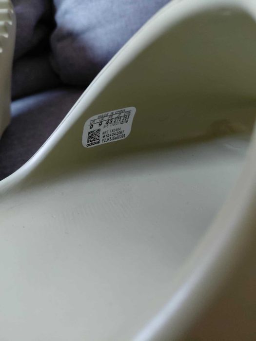 adidas Yeezy Slide Resin