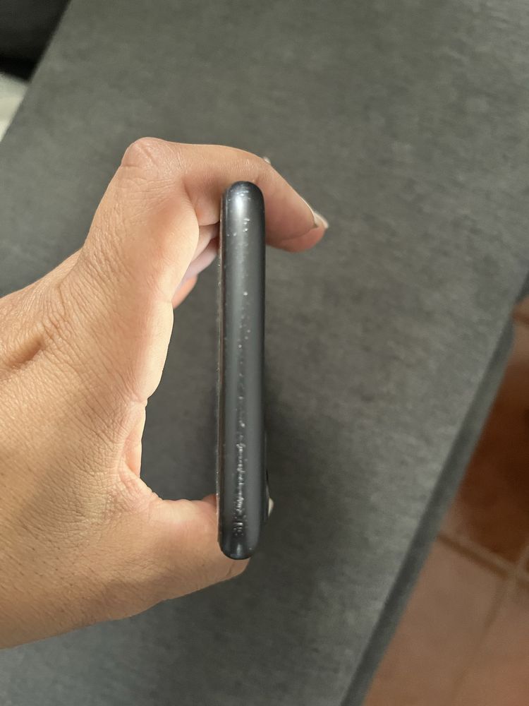 Iphone 11 64g ram em bom estado