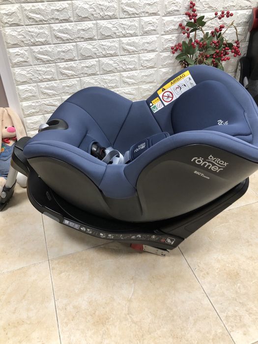 Автокрісло Britax Römer DUALFIX 3 i-SIZE Група 0+/1 (0-18 кг)