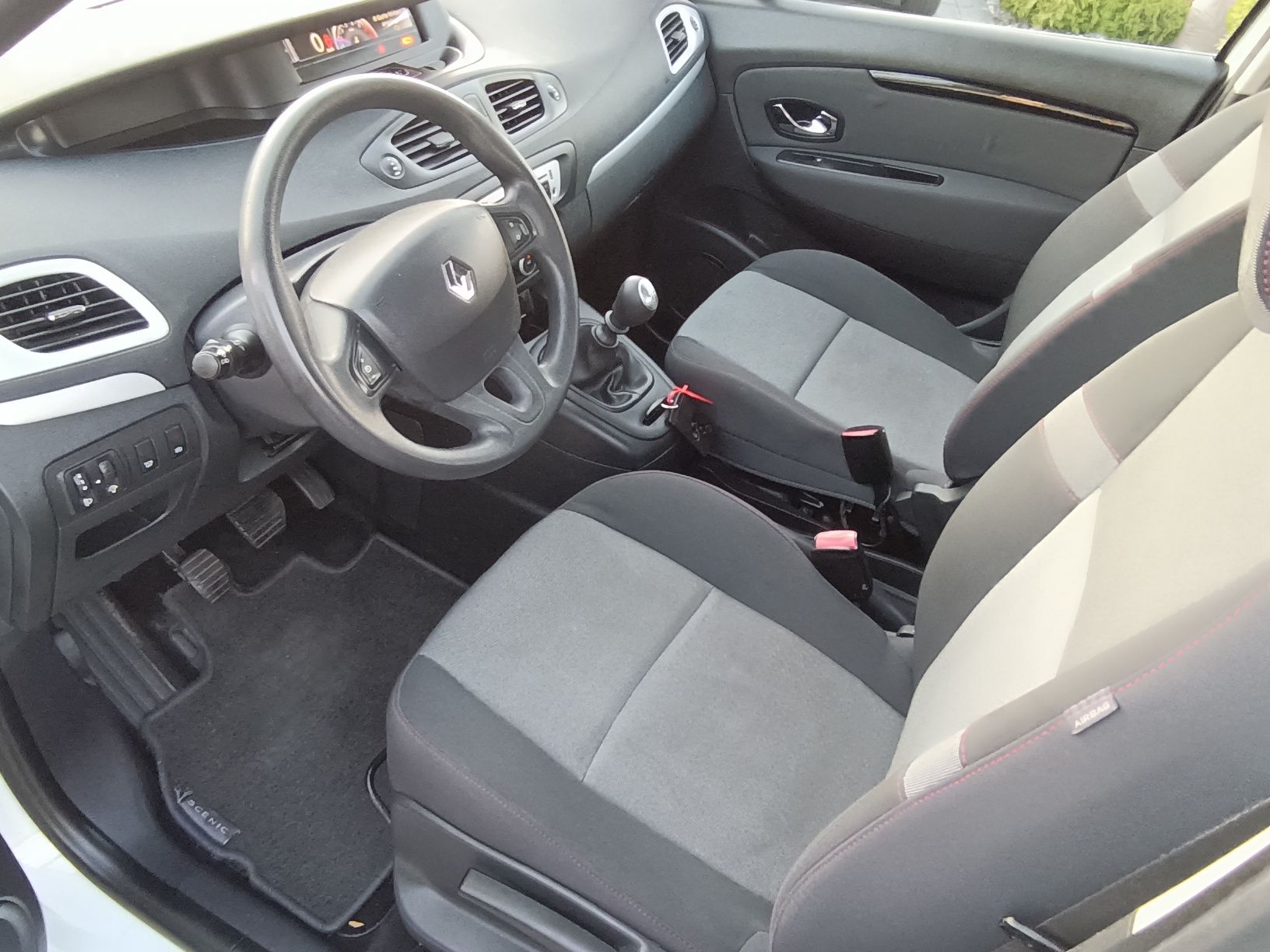 RENAULT SCENIC 15Rok 1.2turbo Benz 115KM z Niemiec