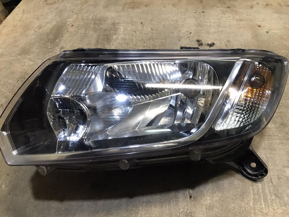 Фара ліва рено сандеро, дачія сандеро, renault sandero, dacia sandero