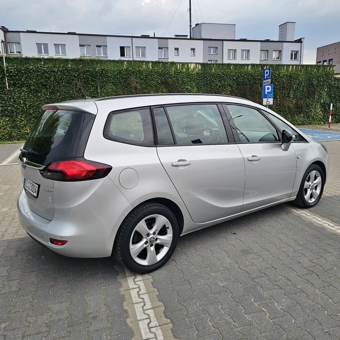 Opel Zafira 1.4 Turbo Niski Przebieg Sprowadzony Ładny