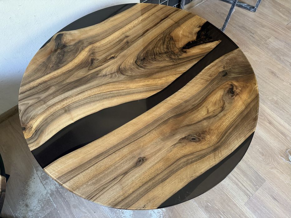 Stól fi 100cm orzech wloski i zywica czarny/zielony/niebieski