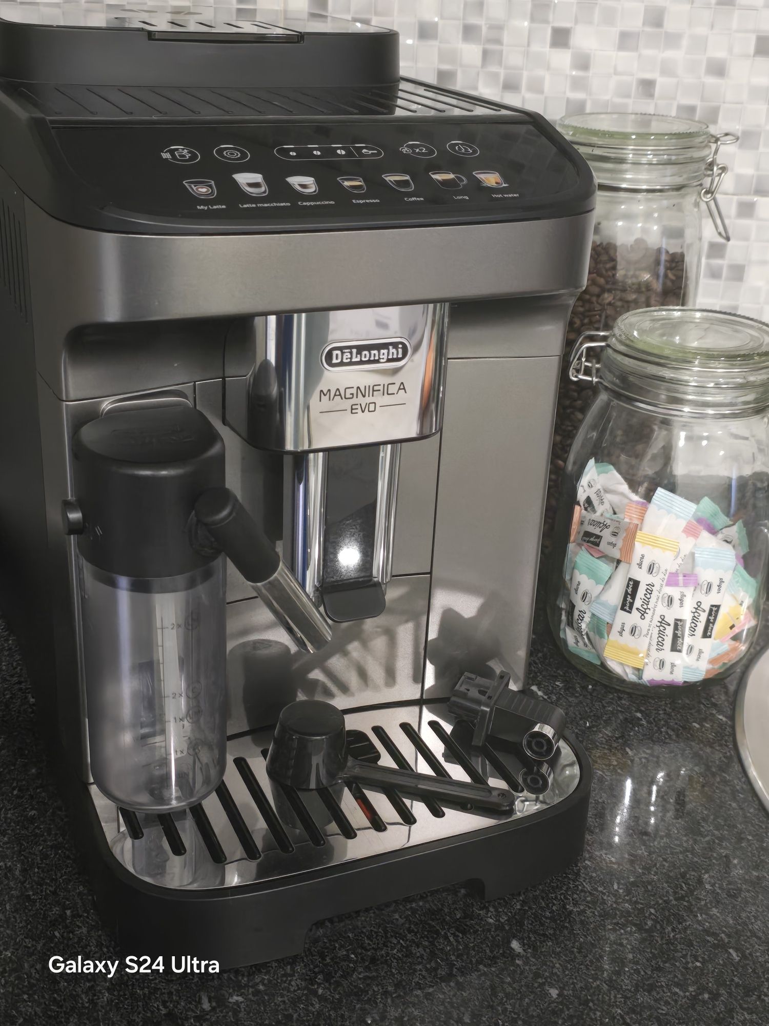 Máquina de Café Automática DELONGHI Magnifica Evo ECAM290.61.SB