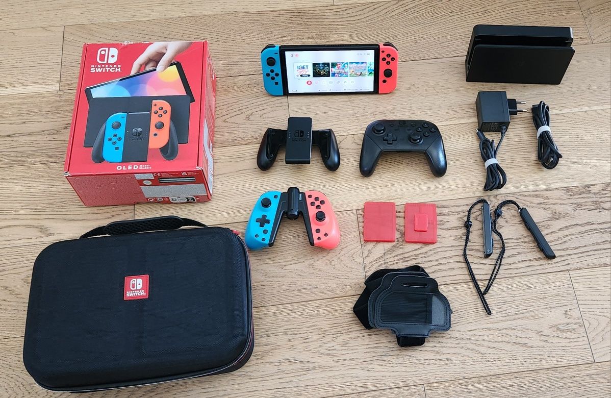 Zestaw Ninendo Switch Oled + Kontroler Nintendo Switch Pro + gratisy