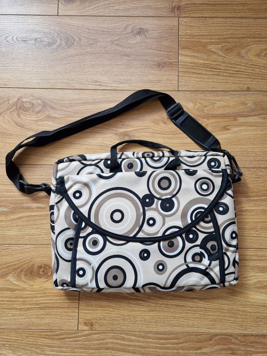 Torba na laptopa na ramię