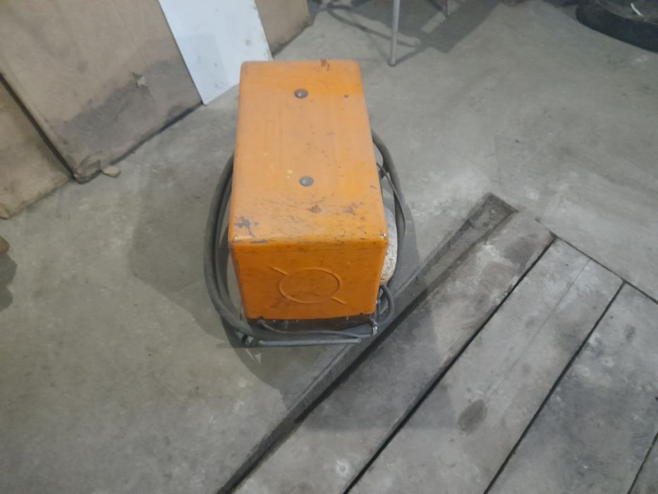 Компрессор повітряний.