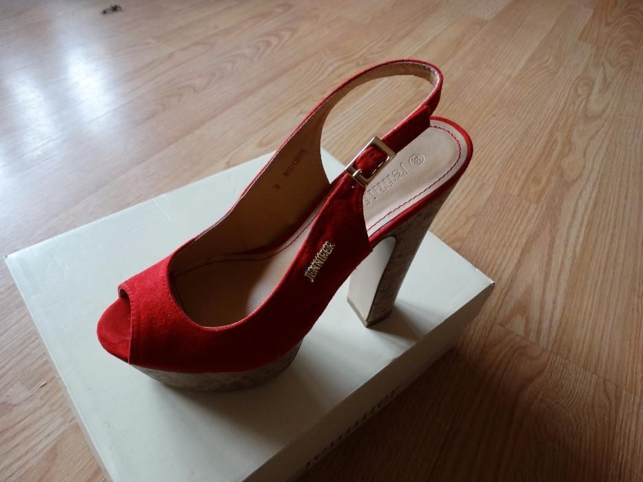 Buty nowe