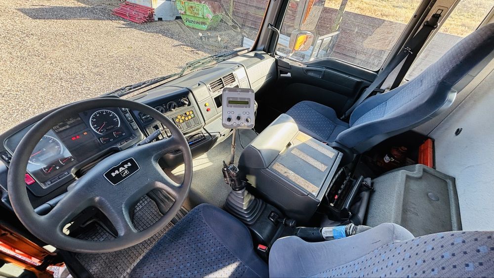 Man TGA 18.310 4x4 wywrotka HDS Hiab Piaskarka HMF Meiller Kipper