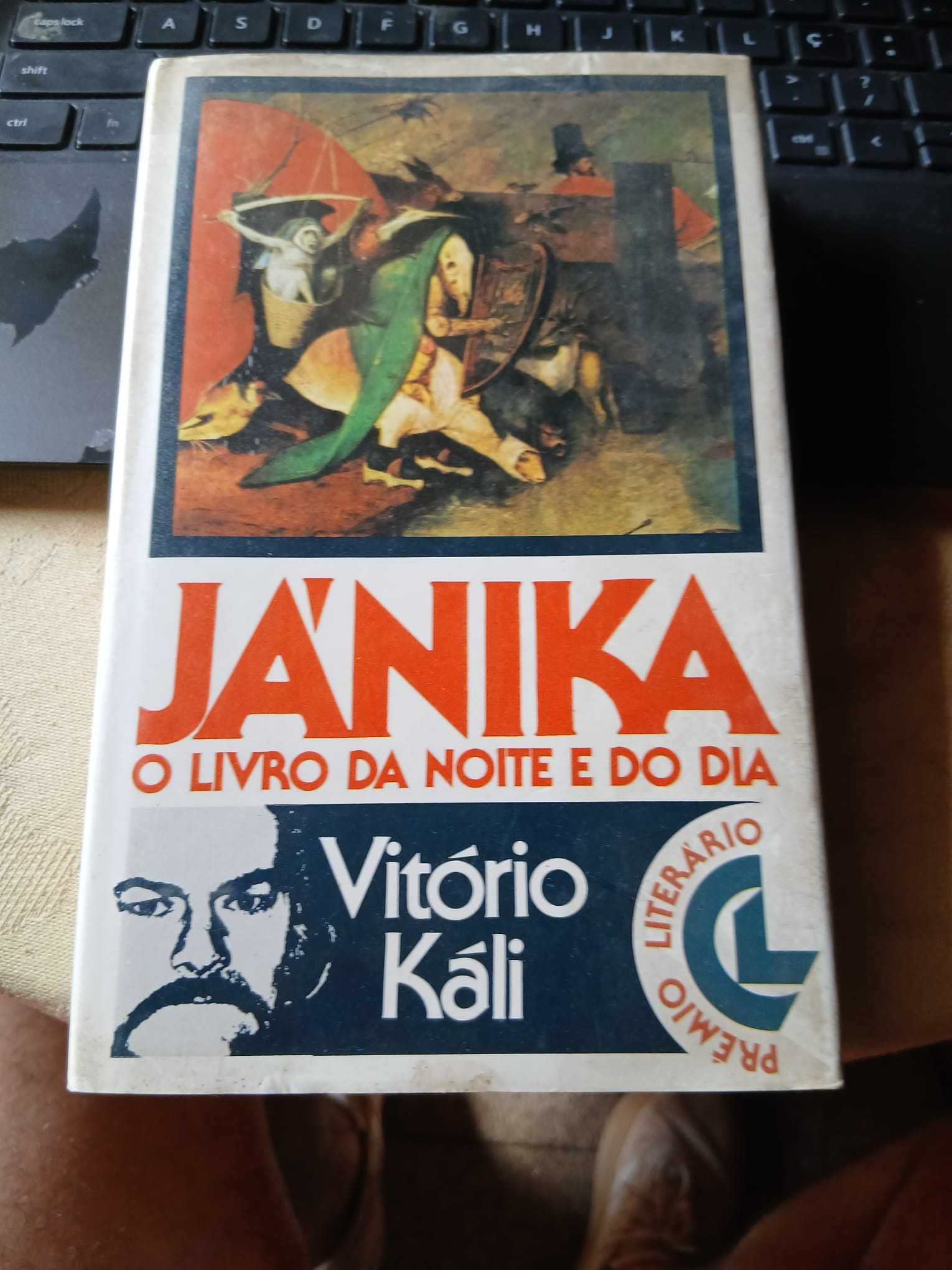 Vitório Kali, Janika