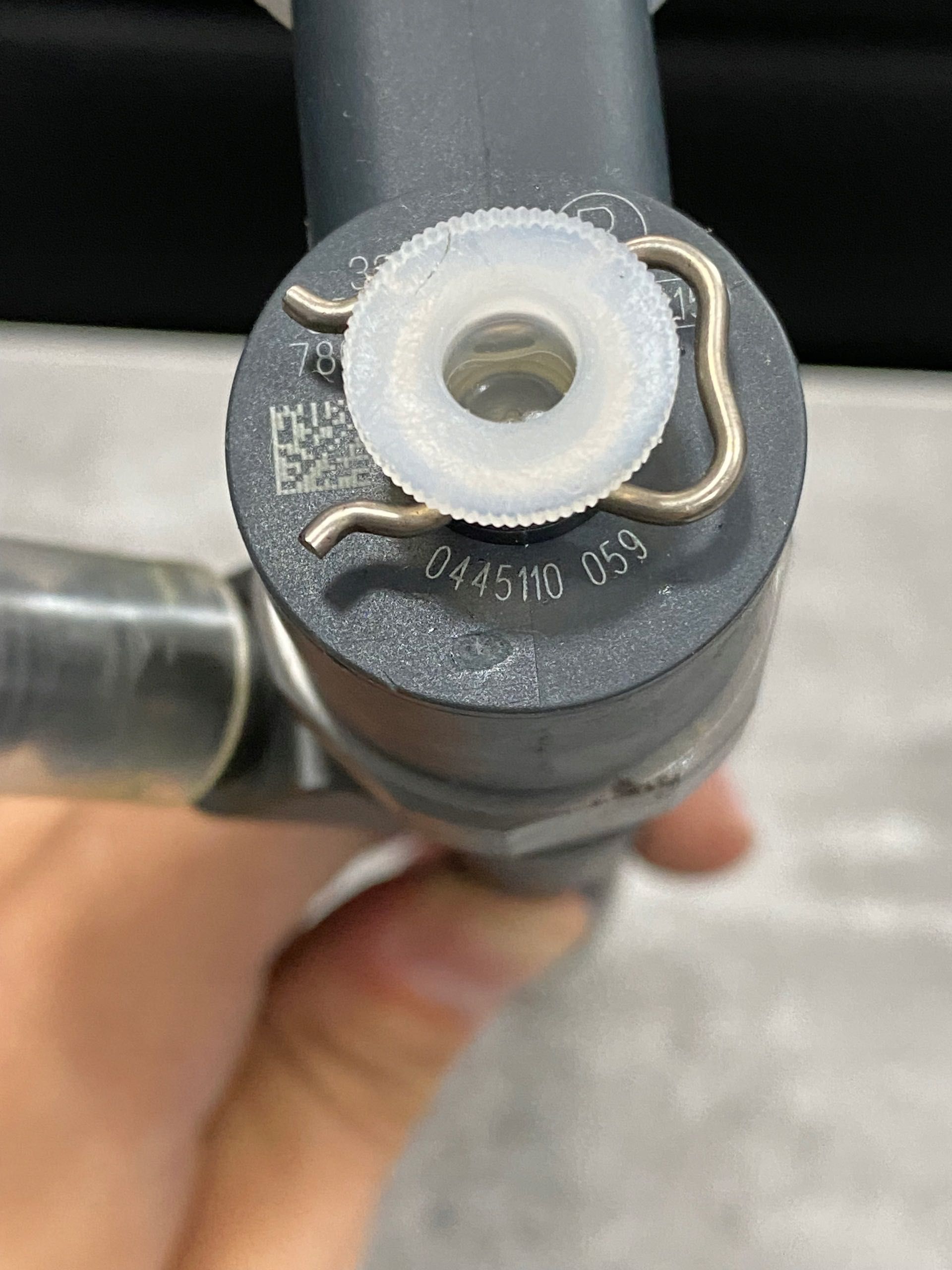Wtryskiwacz 0445.110.059 BOSCH CHRYSLER 2,5 2,8 CRD Bosch 05.066.820AA