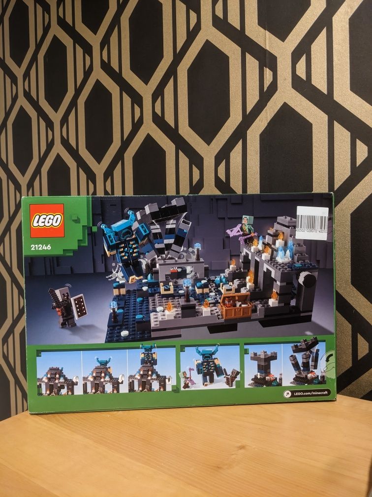 Klocki Lego Minecraft 21246 Bitwa w mrocznej głębi