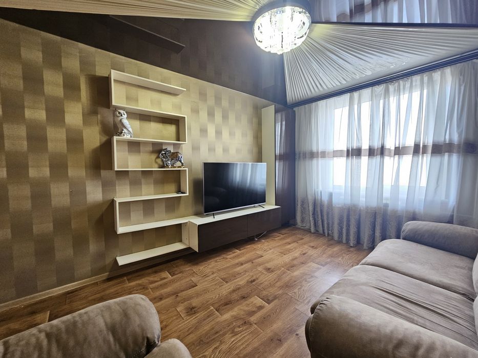 Сдам 3х ком квартиру Зубенко 25 м.Студенченская.L