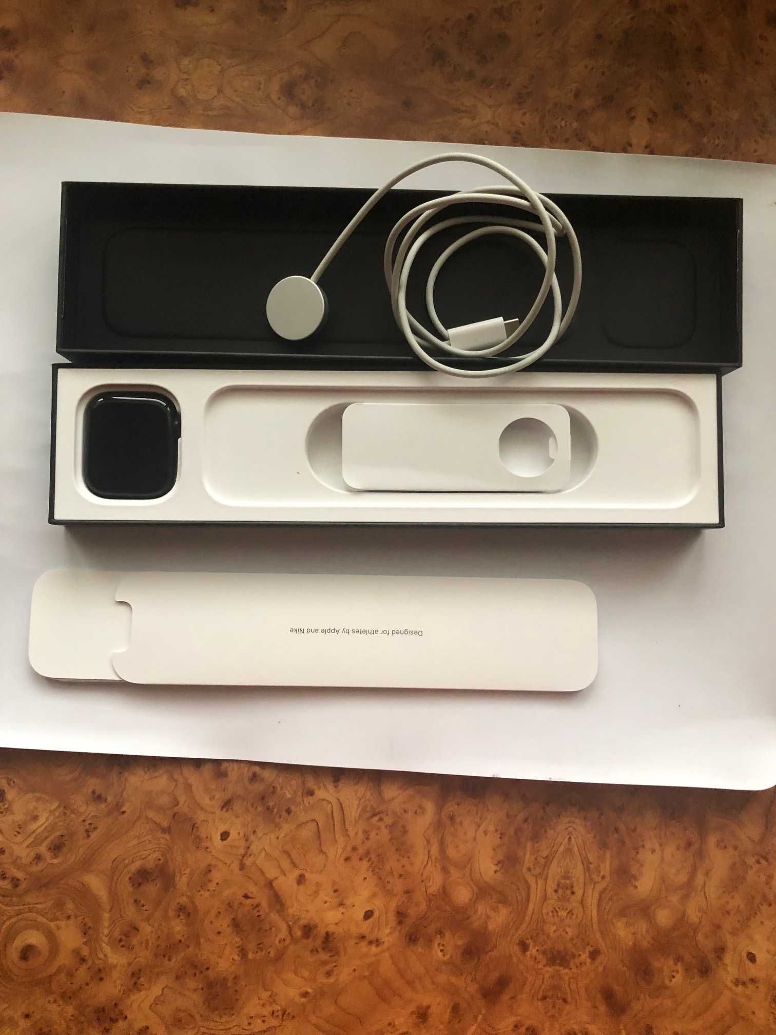 Zegarek Apple Watch Nike 45 mm gps cellular smart watch