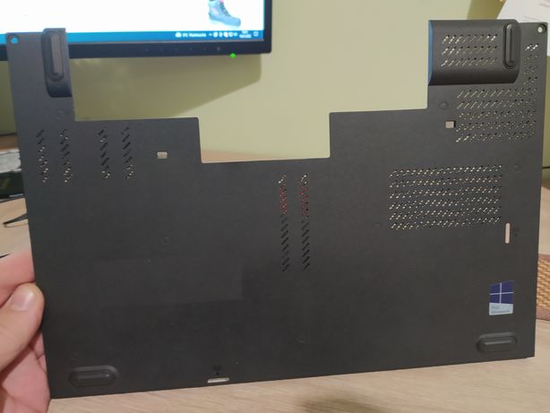 Lenovo ThinkPad T440p klapka dolna zaślepka dolnej obudowy spodu T440