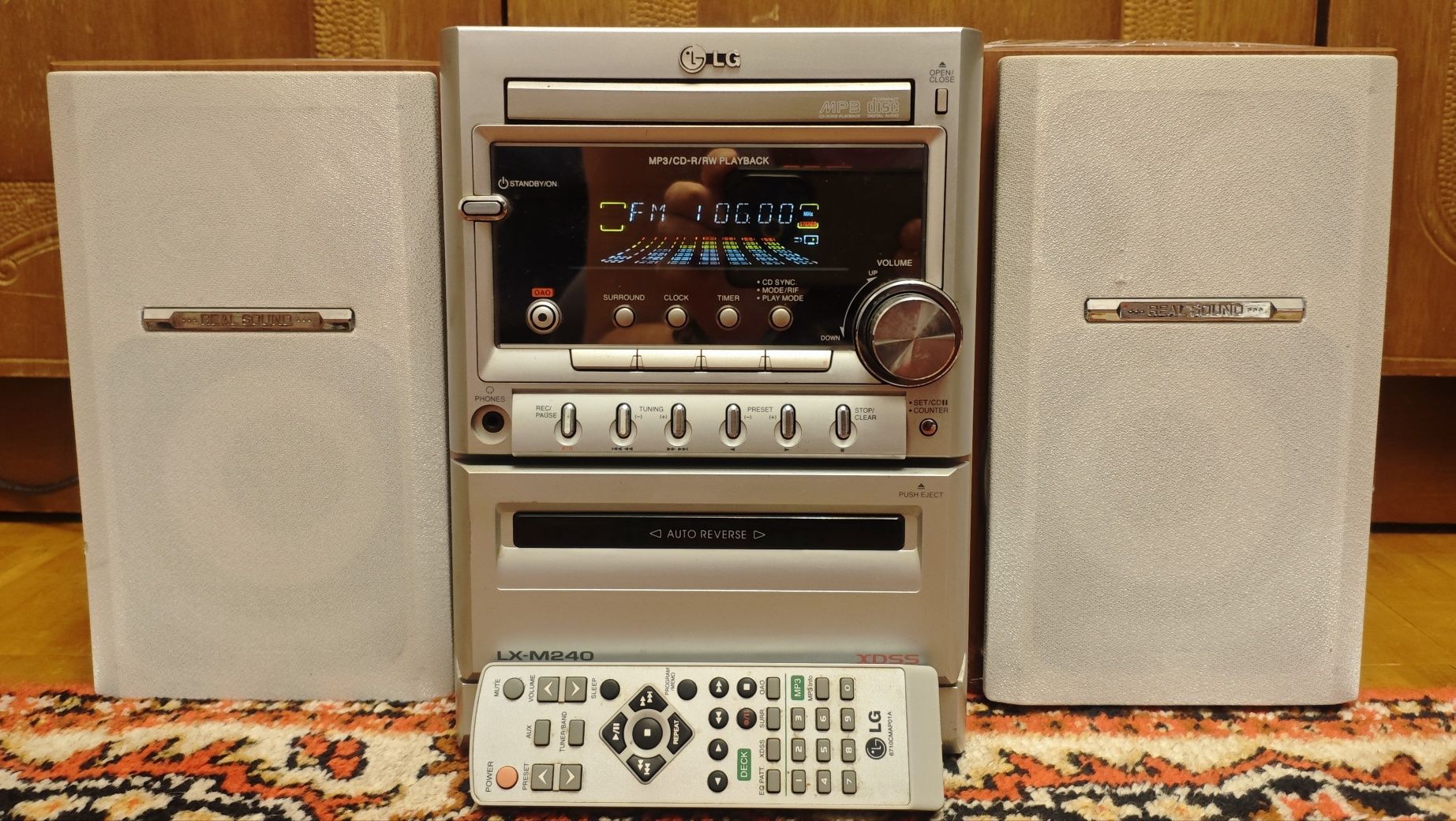 Музыкальный центр LG LX-M240X