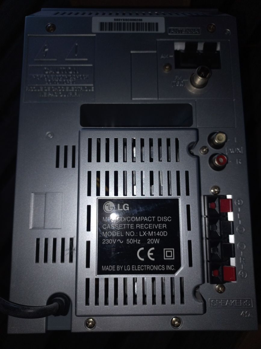 LG mini wieża z 2 głośnikami