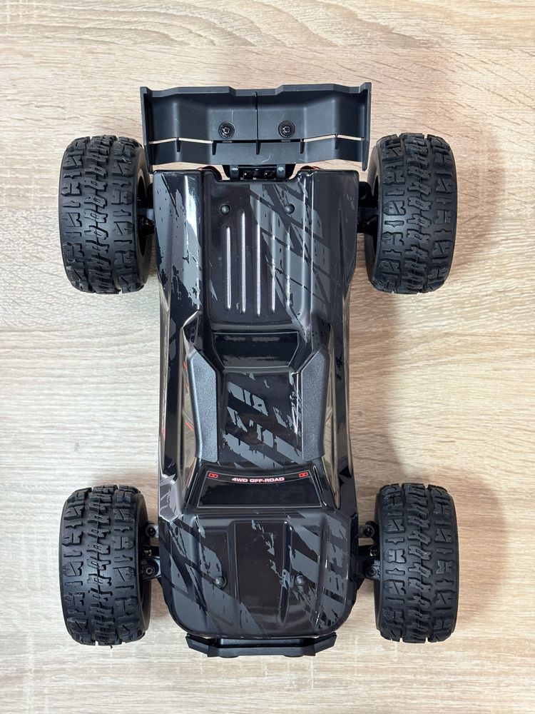 Радіокерована машинка MJX Hyper Go 14210 з 3s акумулятором.