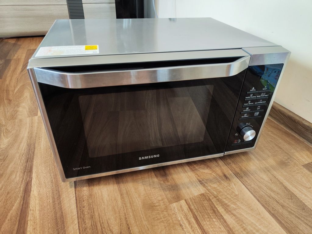 Kuchenka mikrofalowa wolnostojąca mini piekarnik Samsung MC32J7055CT