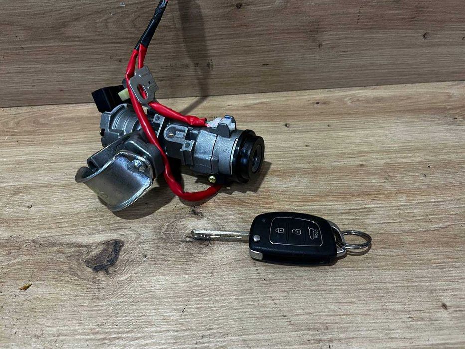 Замок зажигання зажигания запалювання Hyundai ix35 Tucson іх35 Туксон