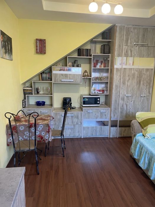 Оренда смарт квартири ком.послуги враховують в ціну сплати оренди міс.