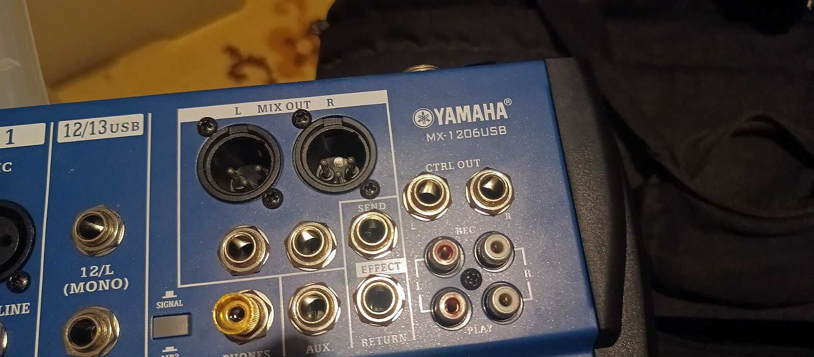 Аудиомикшер Yamaha 12 USB/СТ12 12-канальный