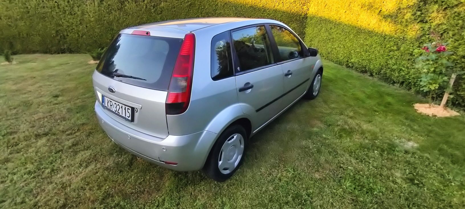 Ford Fiesta Ghia benzyna