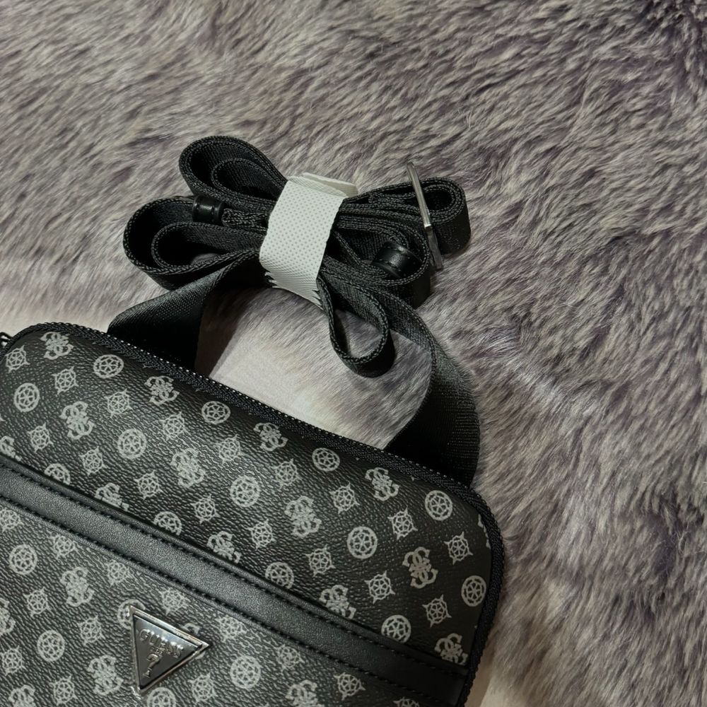 Нова шкіряна сумка Guess Vezolla чорна стандарт розмір