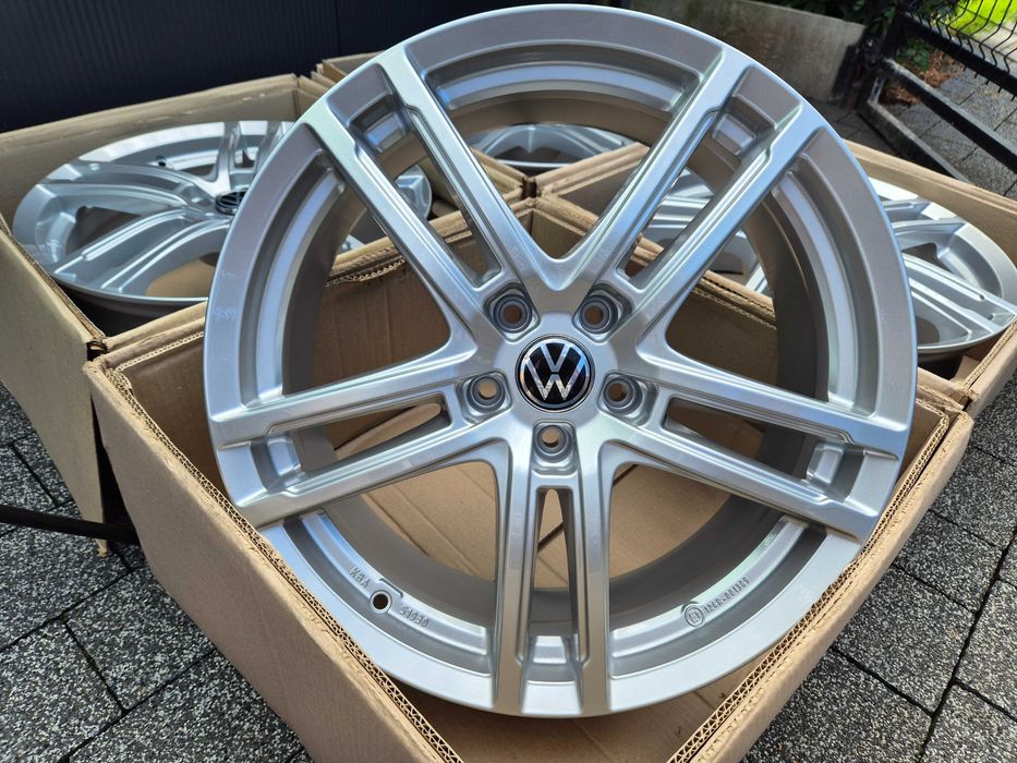 Felgi 18 VW Tiguan I II III Golf 6 7 8 Passat B6 B7 B8 B9 Touran T-Roc