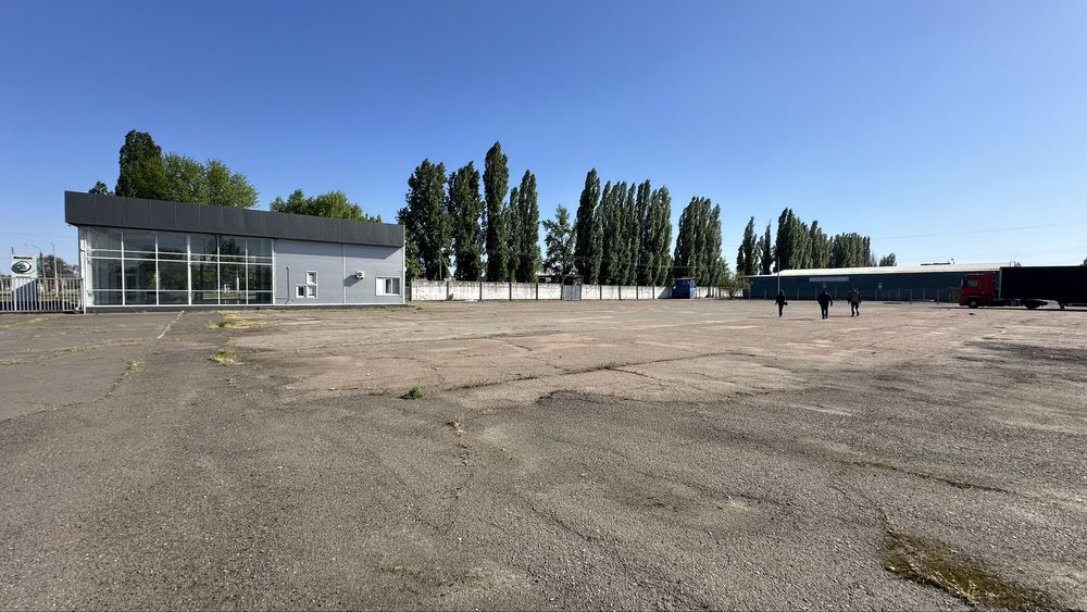 Здам в оренду стоянку під фури, с/г техніку, авто
