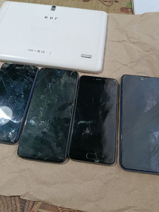 Продам телефоны разные