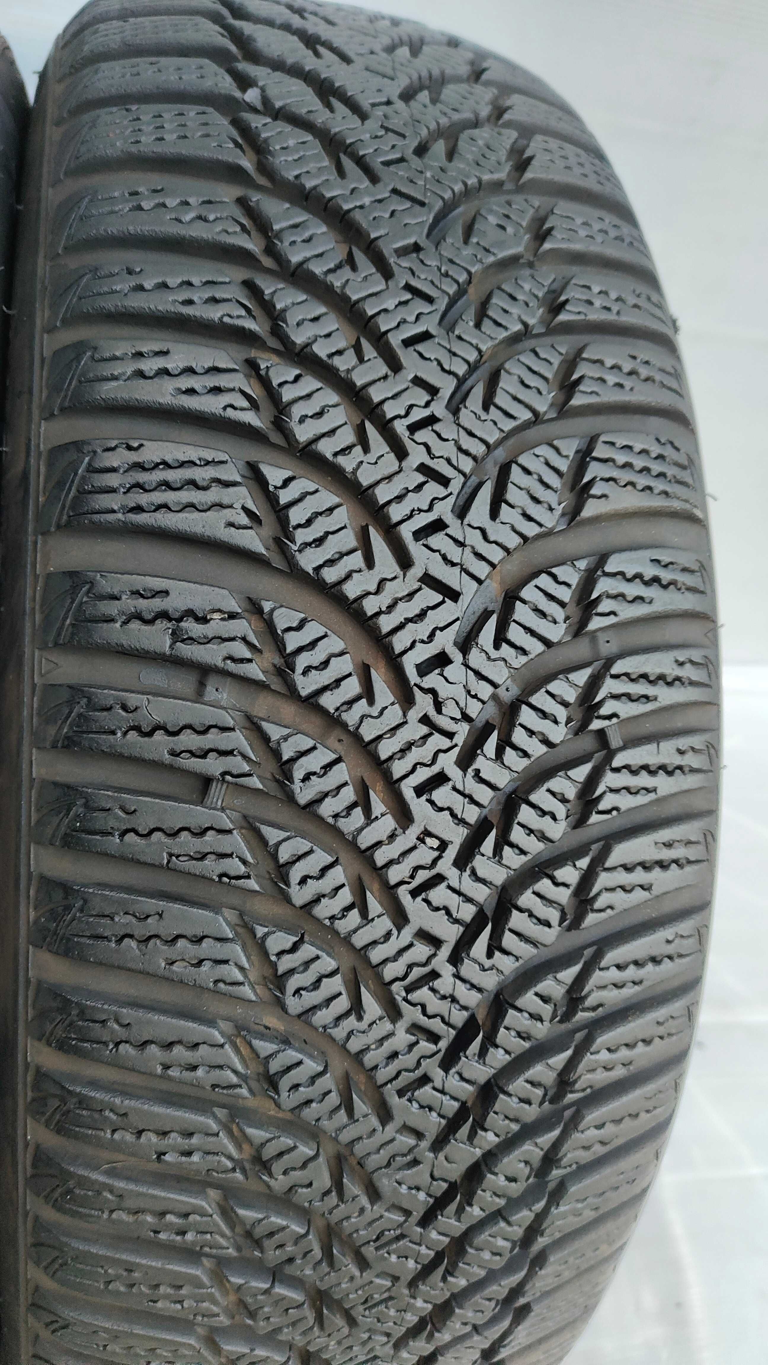 Opony Zimowe 195/55/16 Kumho 4szt MB