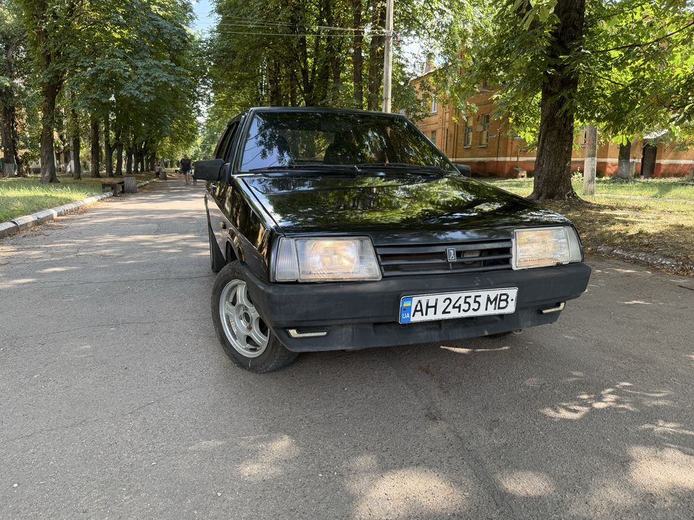 Продам ВАЗ 2109 инжектор ,  газ , бензин.