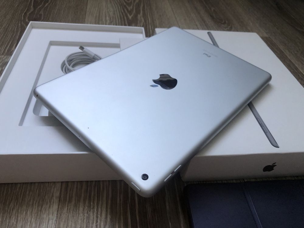 Продам Apple iPad 9 generation 10.2"  Wi-Fi Space Gray 2022