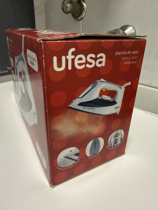 Ferro a Vapor Ufesa VP3700 Novo em caixa